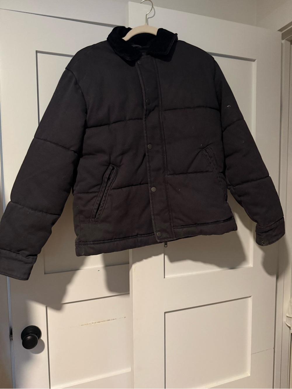 Abercrombie & Fitch Black Puffer Jacket with Corduroy Collar